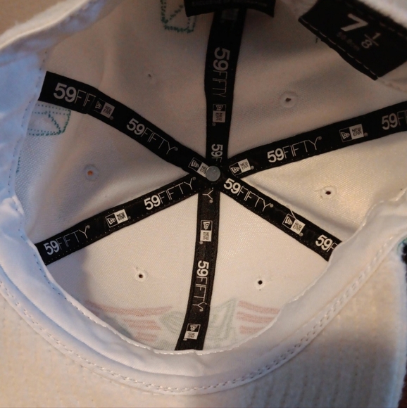 Miami New Era 59 Fifty 7 1/8 56.8cm fitted White hat cap - Picture 6 of 7